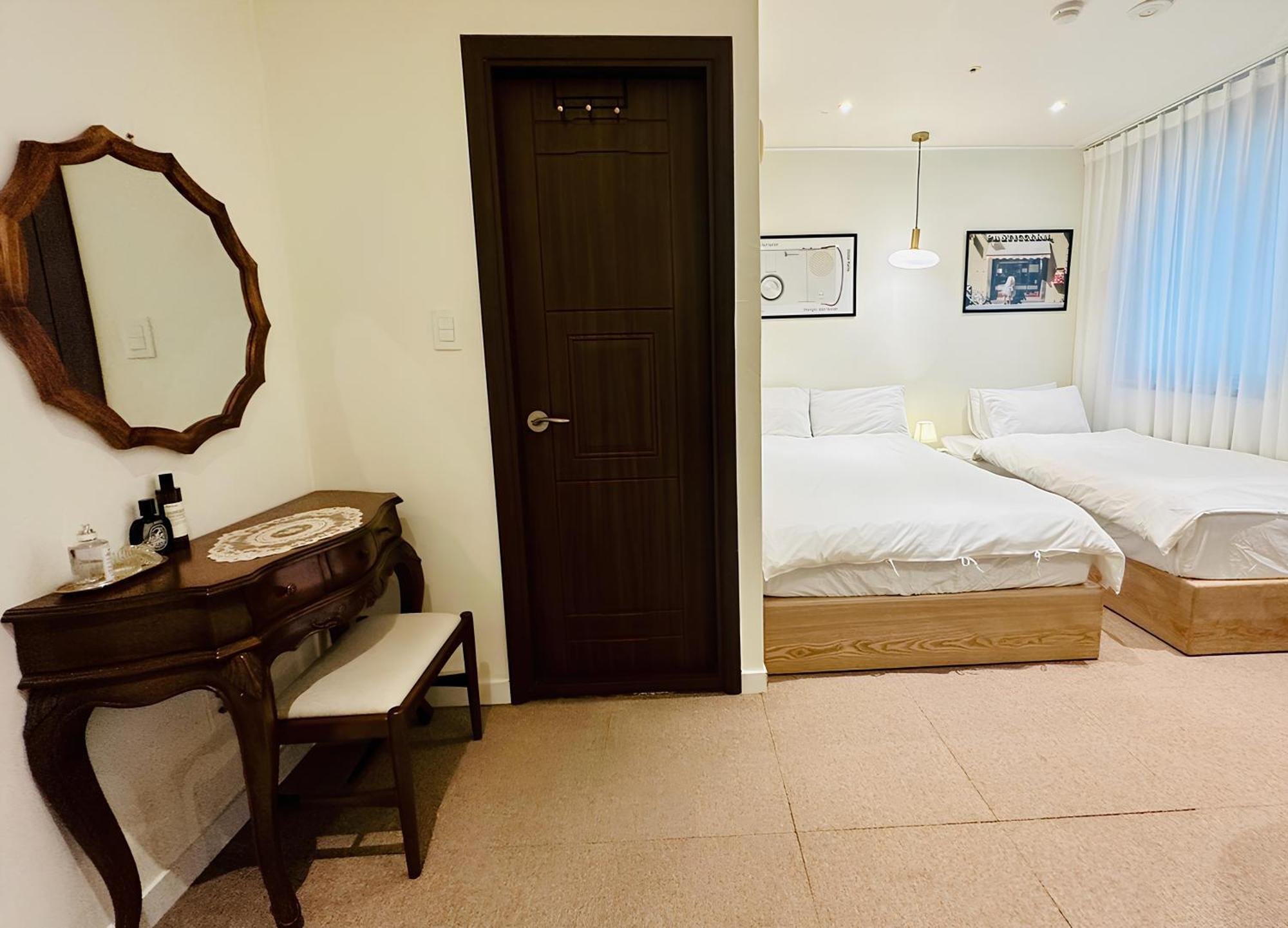 Ssh Ikseon Peter Cat Hostel Seoul Ngoại thất bức ảnh